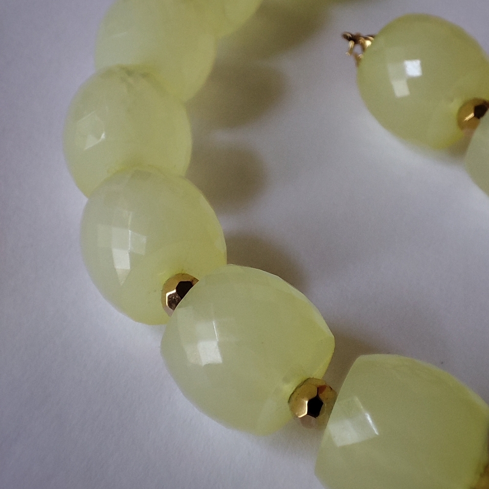Lemoncello Lemonade Faceted Pale Lemon Yellow Faceted Lucite Necklace Vintage - Picture 8 of 15